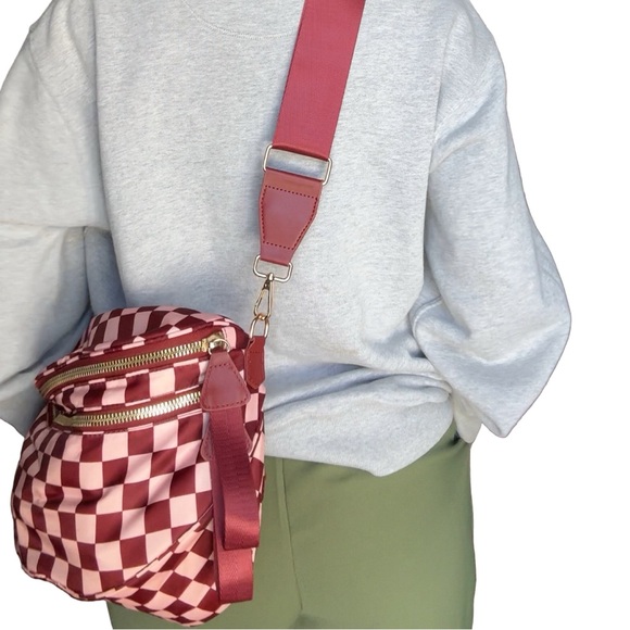 Checkered Crossbody Bum Bag — Maroon & Light Pink - Picture 5 of 8
